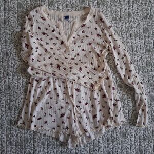 Old Navy Cream Floral Pajama Set 3 Pieces Cotton & Poly Mix